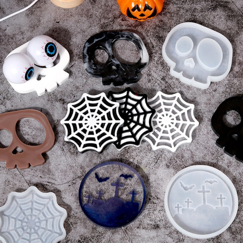 Halloween DIY Coffille-Coaste maison maison Cobweb Cobweb Skull Graveyard Creative Silicone Moule Crystal Placemat Moule pour DIY Craft