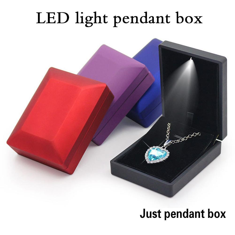 Boîte cadeau éclairée LED Boîte de fiançailles Boîte de bijoux pour anneau Collier Board de mariage LED Boîte de mariage avec rétro-éclairage