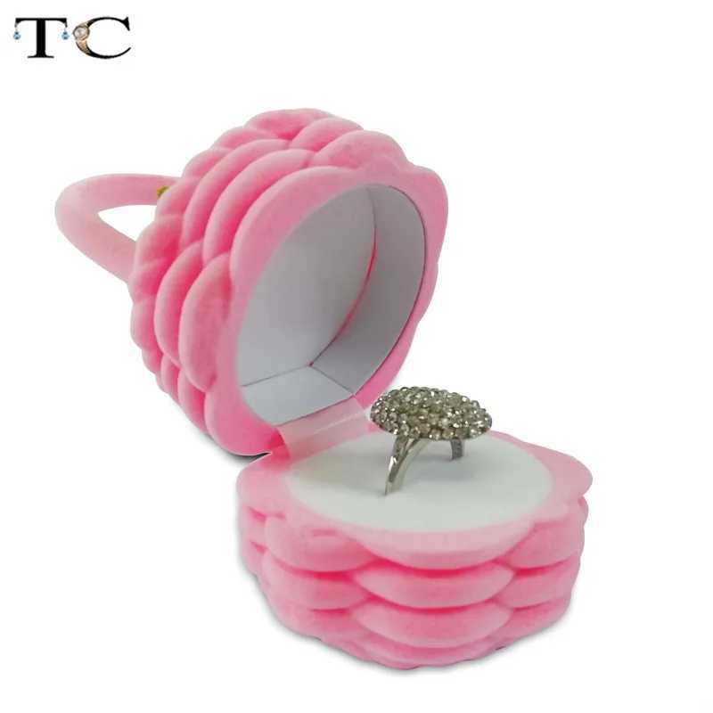 Jewelry Boxes Velvet Cute Basket Ring Box Earring Packaging Pendant Jewelry Box Storage Box Surprise Gift Box 6 * 6 * 9cm