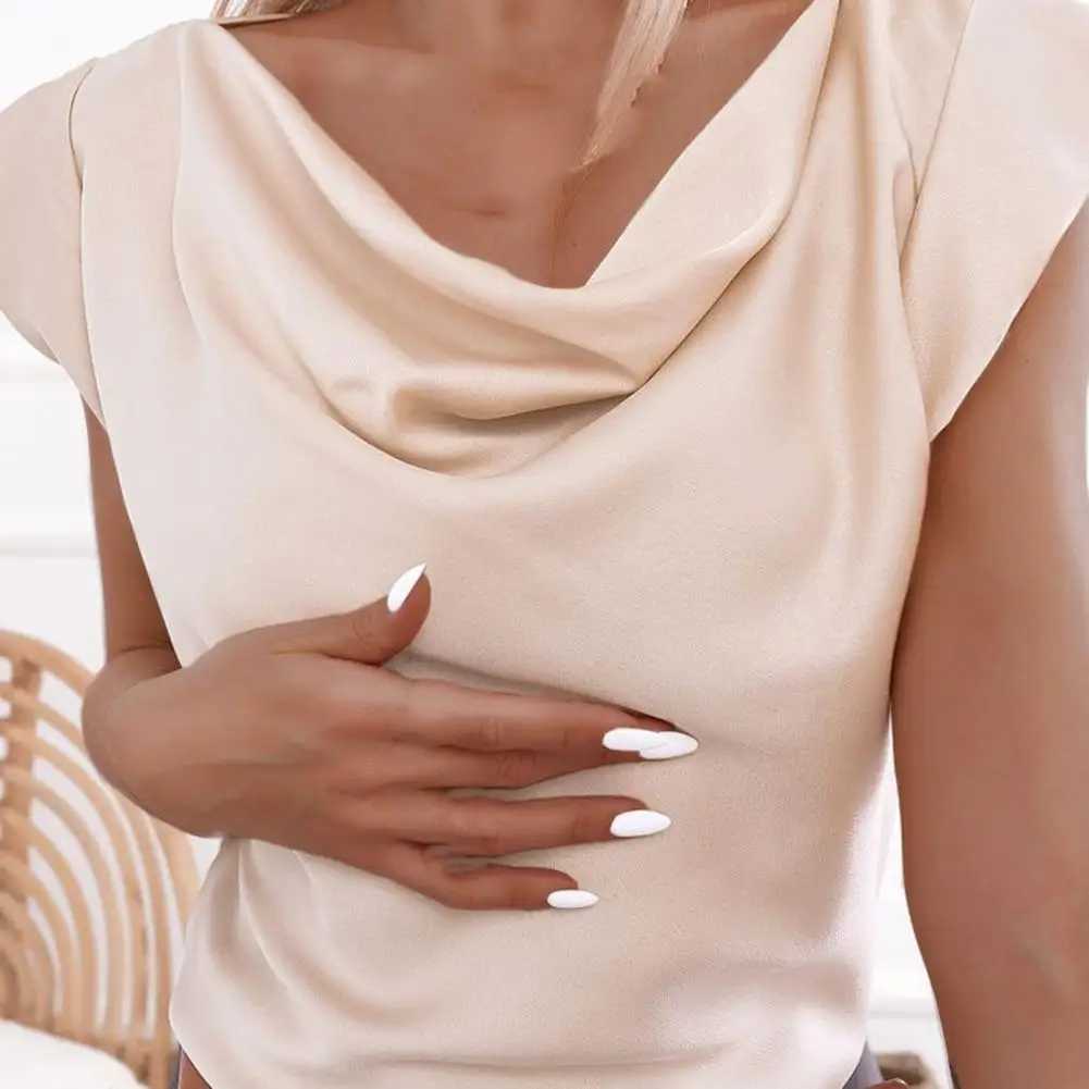 Chemises de chemisiers pour femmes Elegant Bureau Châchage Femme Collier empilé Sleeve Smooth Faux Slin Slim Summer Shirover Top Top Clothing 240411