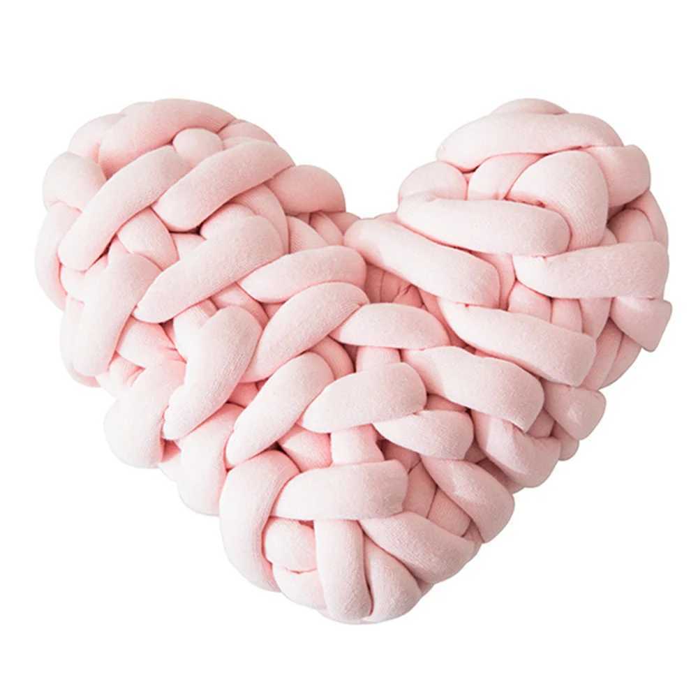 Plush Dolls Heart shaped pillow knot soft cushion heart shaped stuffed plush toy doll presents decorative pillow sofa chair decoration J240410