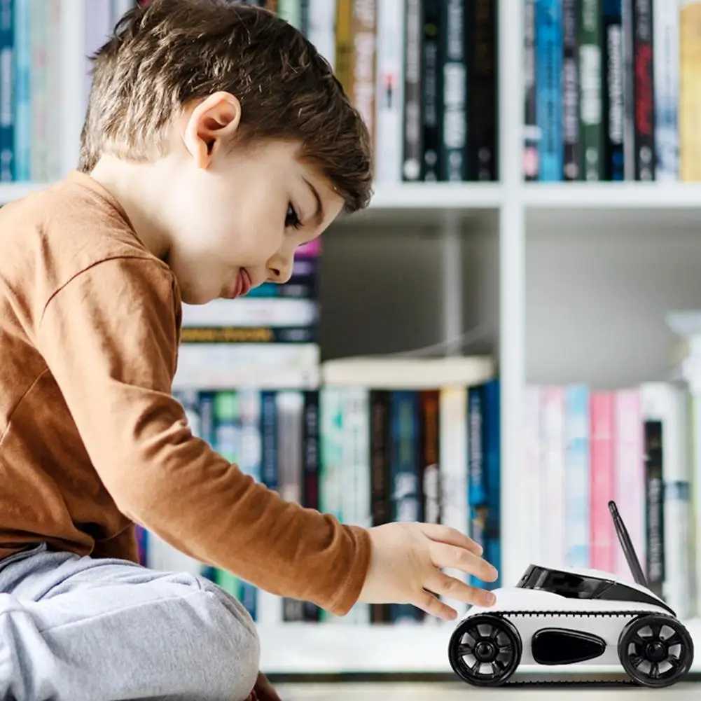 Electric/RC Car FPV WiFi RC Car Real Time Quality Mini HD Camera Video Remote Control Robot Tank Intelligent iOS Anroid App Wireless Toys 240424