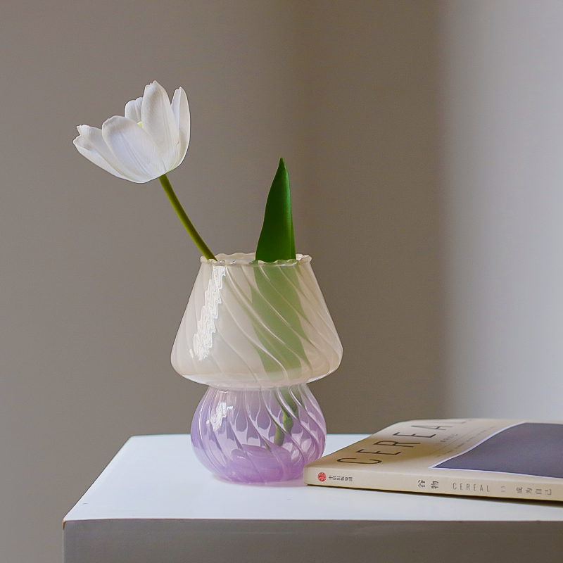 2023 NOWY STYL NORDIC Creative Desktop Lampa wazonowa gorąca popularna ręcznie Wazon szklany szklany wazon do świec
