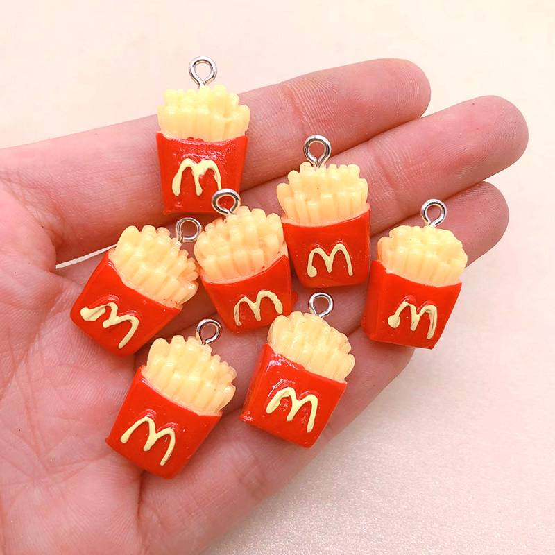 Mini French Frises Frises Resin Charms Pendre de nourriture mignonne pour les boucles d'oreille Cousquette de clés Faire des bijoux de bricolage