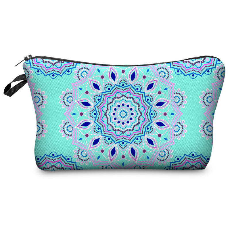 3D Mandala Druck Frauenkosmetische Taschen Frauen Retro -Reise tragbare Strandlagerhandtaschen organisieren Sie Make -up -Beutel -Touch -Tasche