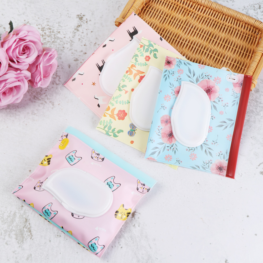 Tragbare Wischtücher-Bag-Snap-Strap-Flip-Abdeckung Tissue Box Outdoor Kosmetische Beutel Tragetasche Baby Produktwagen Zubehör