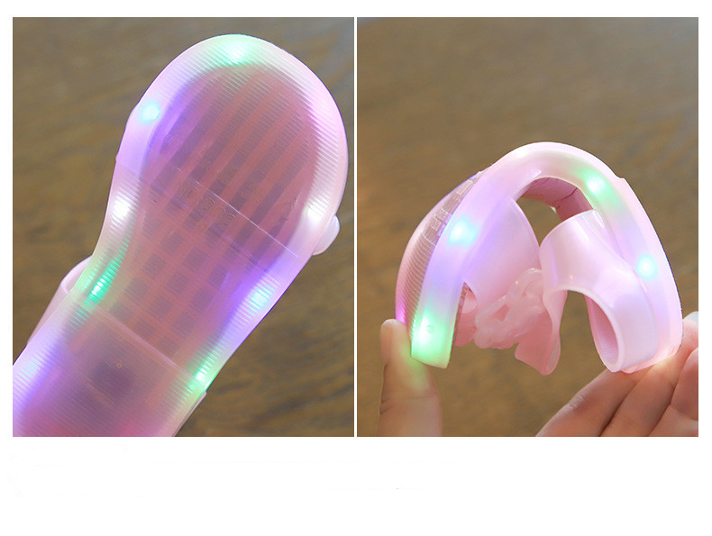 أطفال صيف جديد زهرة LED SANDALS Girl غير رسمية ارتداء أحذية هلام من النعال إصبع القدم للطفل الفتيات الشاطئ SANDALS SO110