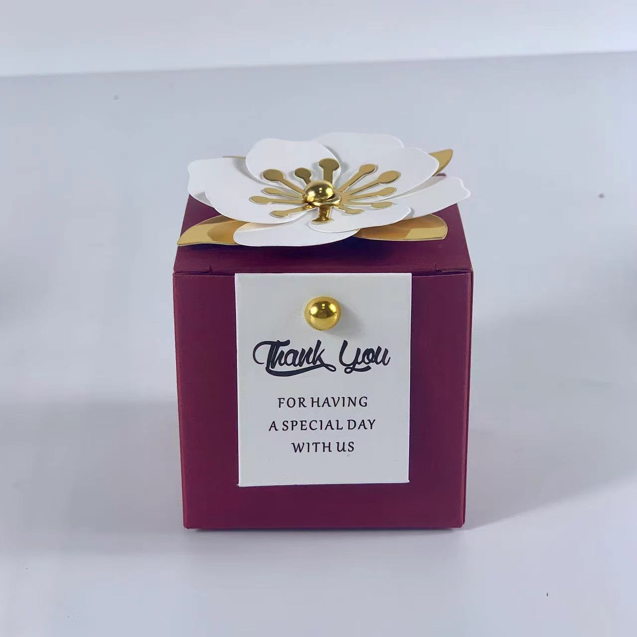 20 / Boîte-cadeau de vin rouge avec carte de fleur carrée de bonbons sac-cadeau sac de biscuit sacs de mariage favori