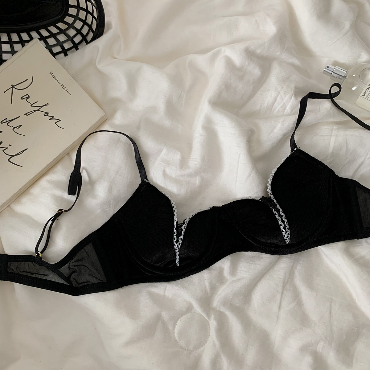 Velvet a colori solidi di lingerie sexy in pizzo che raccoglie il petto grande è un piccolo reggiseno nuovo estate biancheria intima