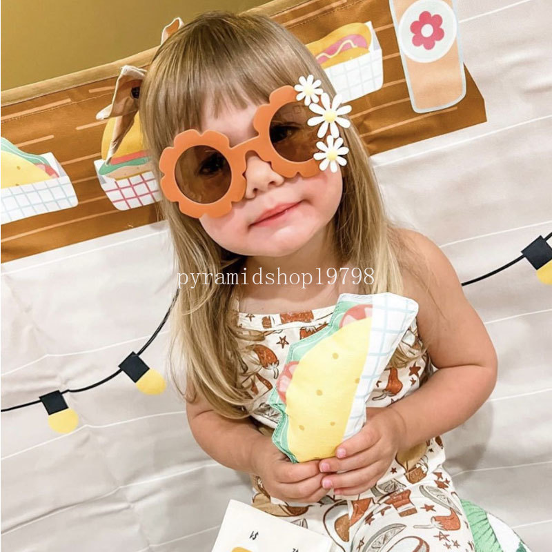 Belle marguerite bébé lunettes de soleil à la mode de fleur tendance verres de soleil pour garçons filles d'été extérieure UV protection pour enfants
