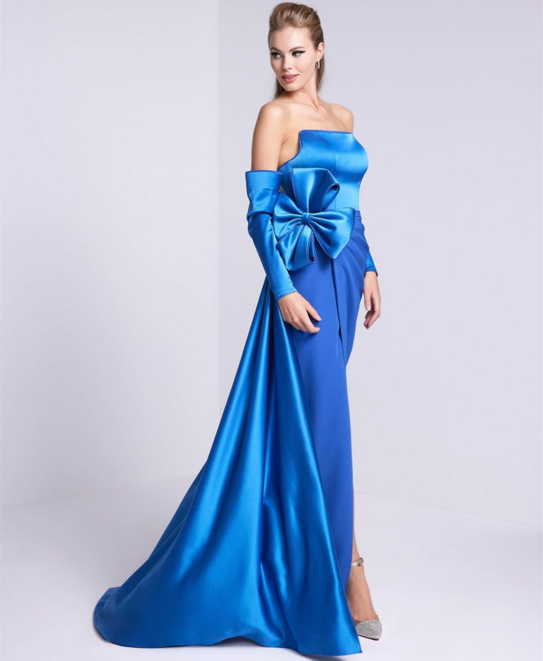 Vestidos de noite de cetim azul e elegante com sereia plissada com zíper de sereia de fenda, vestidos de baile com manga destacável de Soiree, vestido de festa formal para mulheres