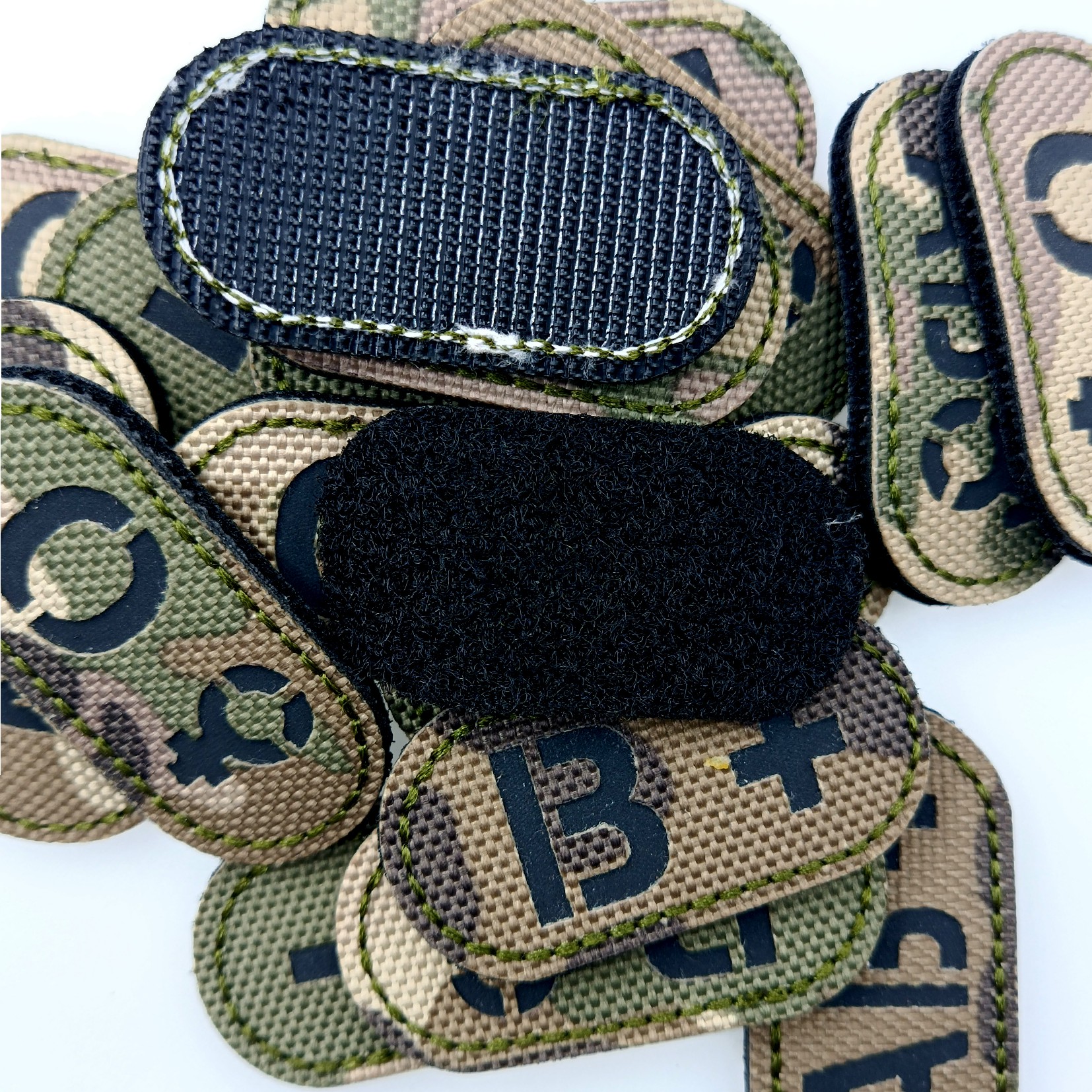 Camouflage Blutgruppe Männer und Frauen ein reflektierender Rucksack Weste Haken und Schleife Armband Moral Magic Stickerei Patch