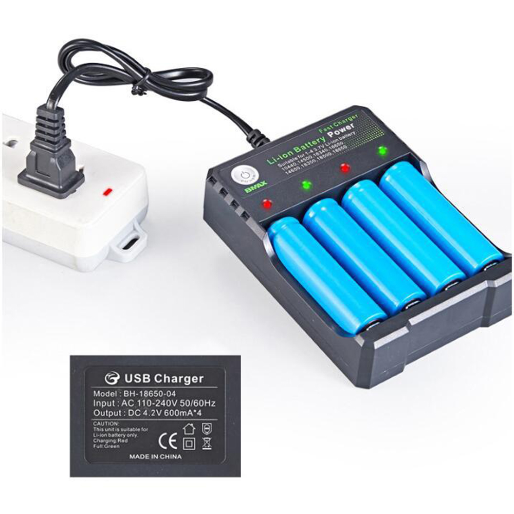 Chargeur de batterie Bmax authentique 4 Slots Bay Lithium Smart US EU Plug Charger pour IMR 18350 18650 26650 21700 Batteries rechargeables Universal Li-ion Chargeurs authentiques