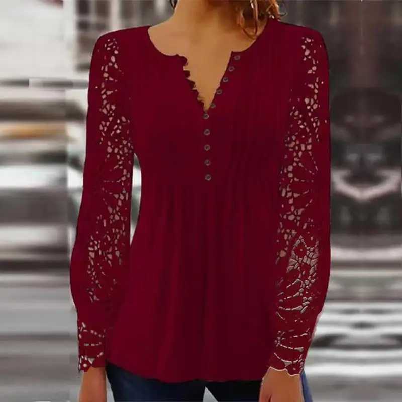 قمصان البلوزات النسائية 2024 بلوزات سببية أنيقة مثيرة أزياء Soild v-neck Long Sleeve Terms Lace Hollow Out Patchwork Design Office Tops 240411