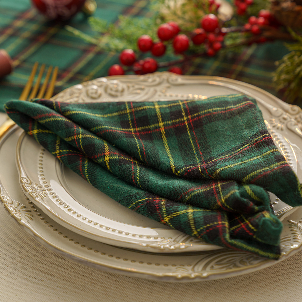 Christmas Scottish Tartan Plaid Tissu Claid Rapkins 40x40cm Classsic Red Green Plaid Dinner Napkins pour 2024 Noël décor