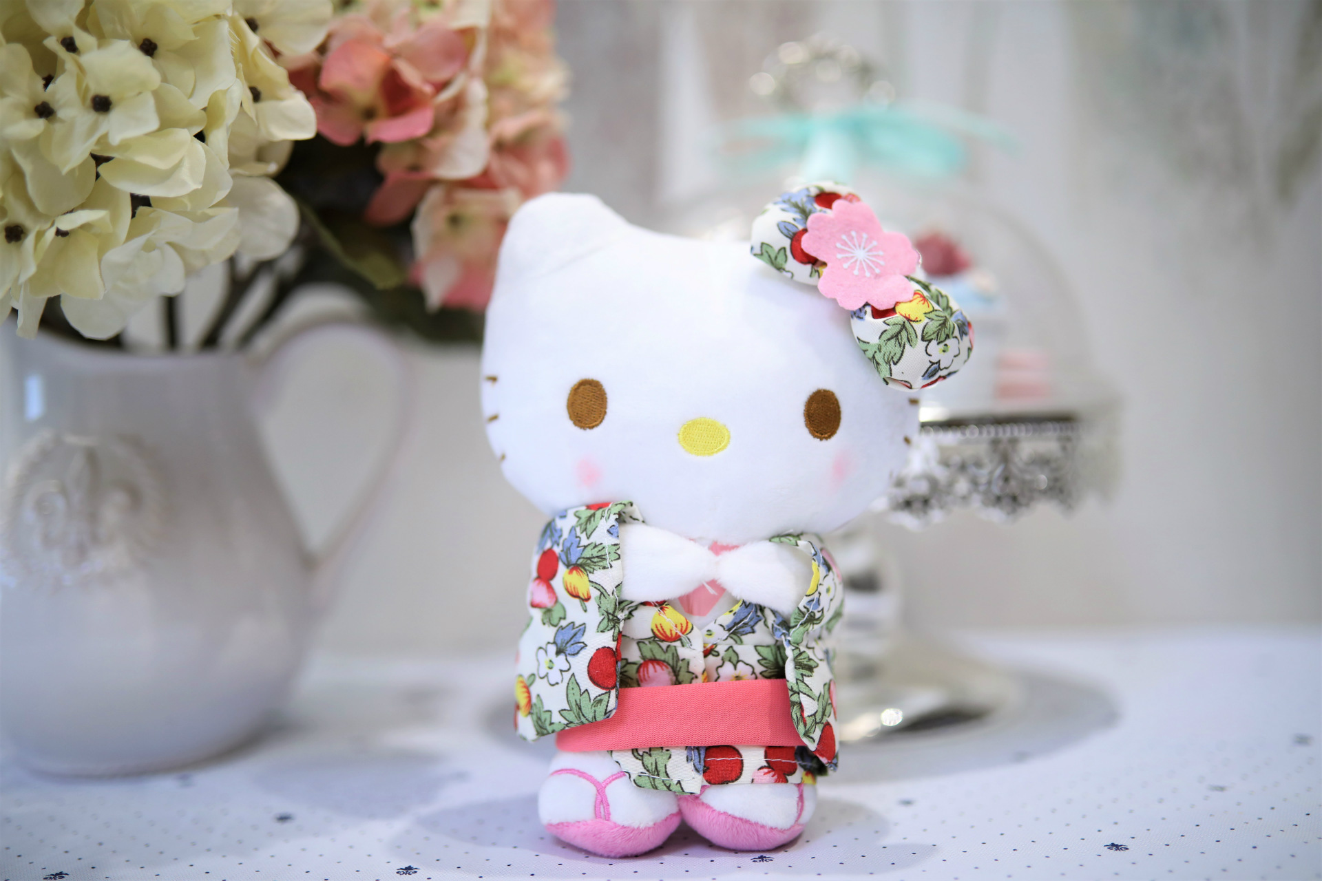 Pop Up Sevimli 20cm Kimono Kt Peluş Oyuncak Bebek Yeni Gece Pazarı Kapat Makine Bebek Oyuncak Şirketi Katie