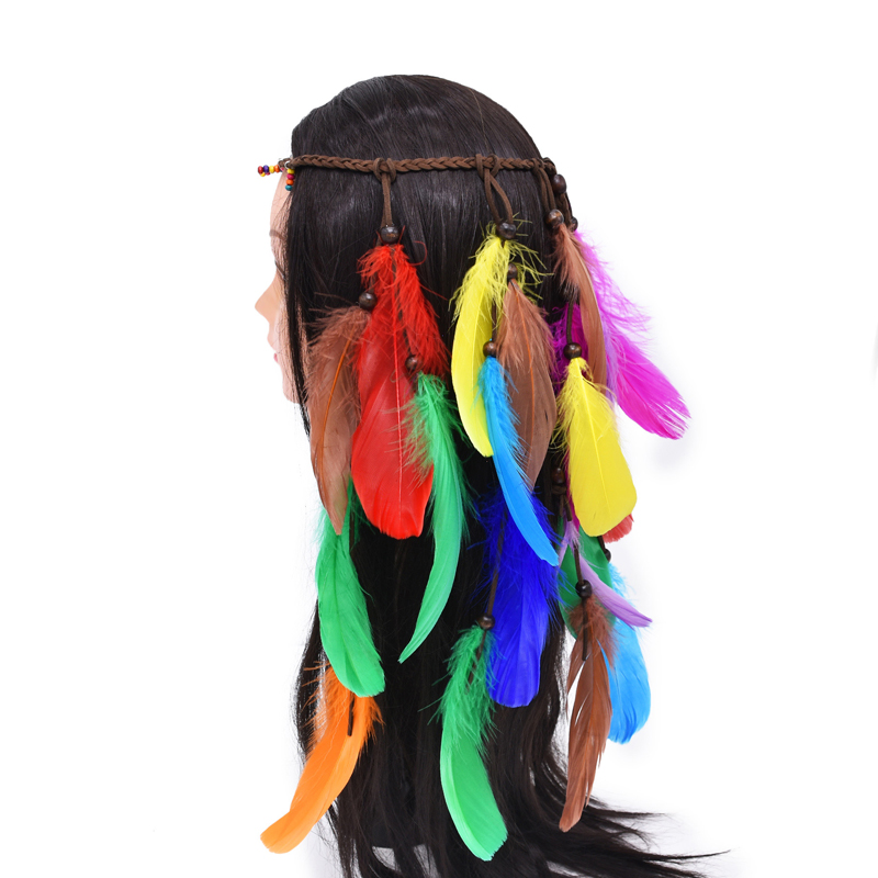 Färgglada fjäderkvinnor hår smycken lång handgjorda strandpartier bohemiska etniska charms pannband uttalande indisk pannband kvinna
