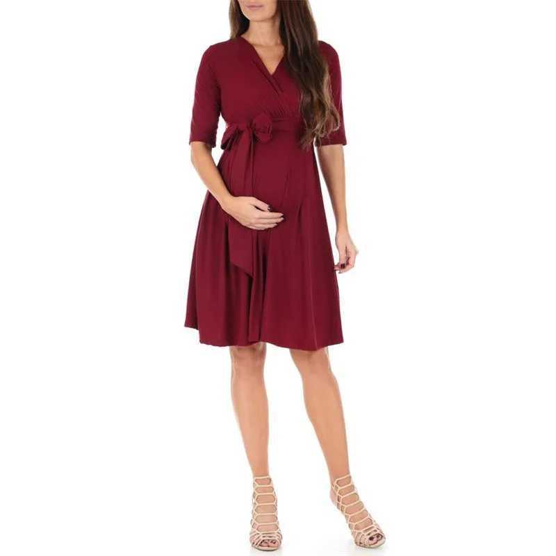Бердиторские платья летние женщины мамы беременность сестринское платье для беременности одежды для беременности. Стоимость простого стиля тренда с твердым цветом v шея Midi Desses 240412