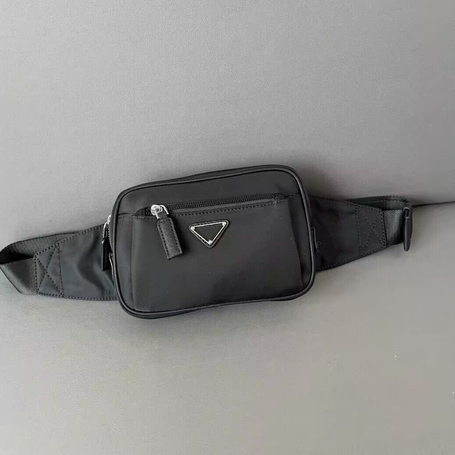 Högkvalitativ Fanny Pack-mäns och kvinnors väskor Purses Designer Luxury Sidokropp Nylon Tygväska axelfickmynt Purse1765