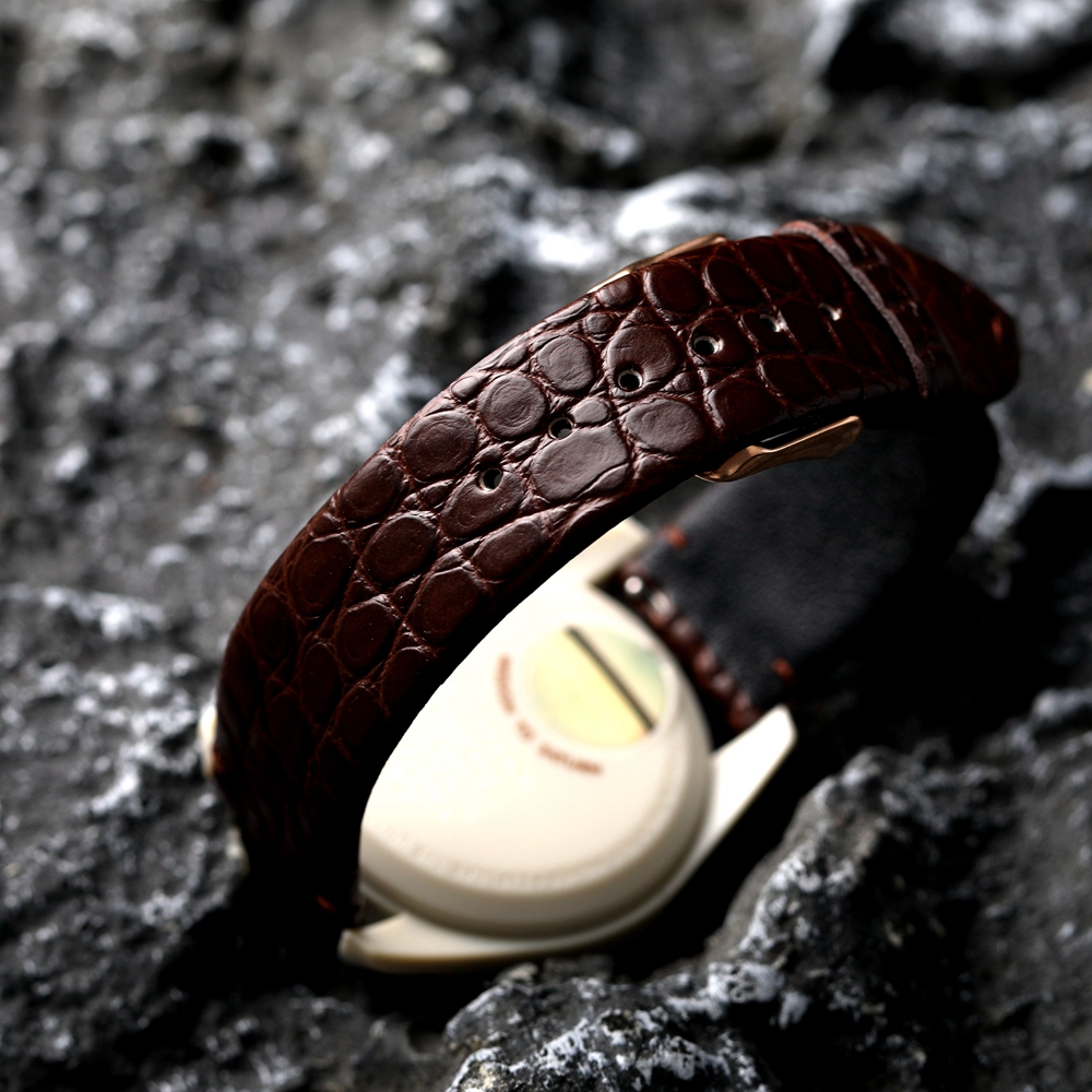 Handmade Ultra-Thin Leather Watchband 18 19 20 21 22MM Quick Release Crocodile Leather Garden Grain Vintage Men Bracelet