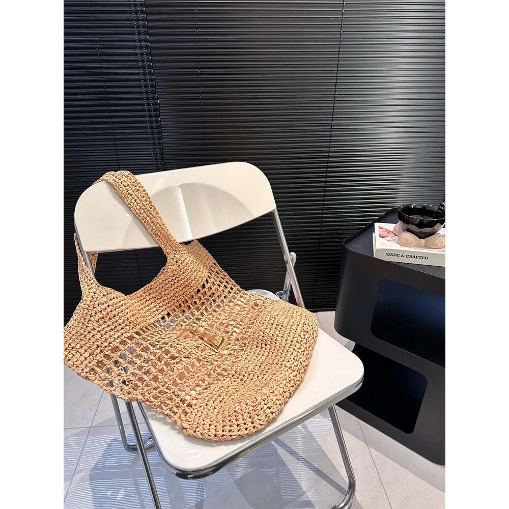 Shoulder Bag New 90% Factory Direct Sales Colorful Hollow Single Shoulder Grass Woven Style Portable Fishing Net Womens Fashionable and Trendy Bag