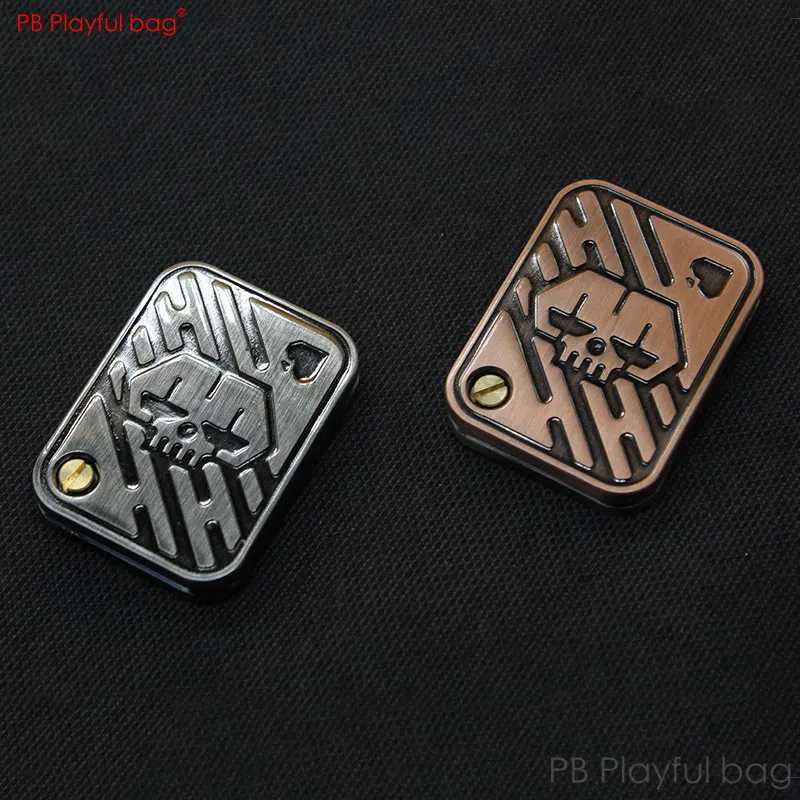 Decompression Toy EDC Poker Fidget Slider Zinc alloy Metal Decompression Magnetic Slider Stress Relief Toys Lightweight Poker Push Card TS41 240412