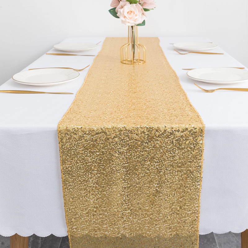 3mmのスパンコールテーブルランナーである結婚式の宴会イベント装飾のためのシニーテーブルクロスランナー