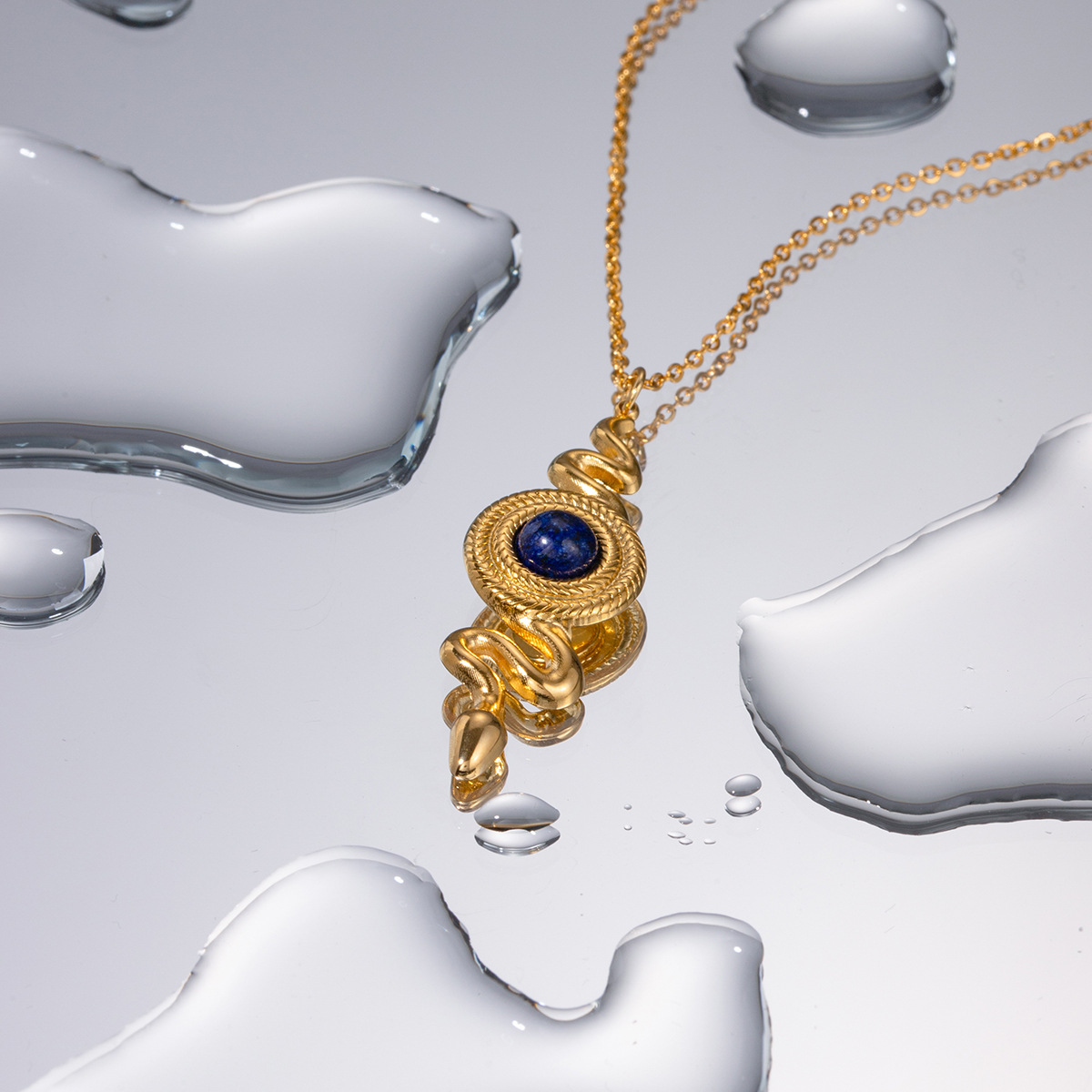 Designer clássico 18K Gold Aço inoxidável Inclado Lapis Lazuli Snake Colar em forma de pingente para mulheres Jóias de casamento para festas de banquete livre de frete