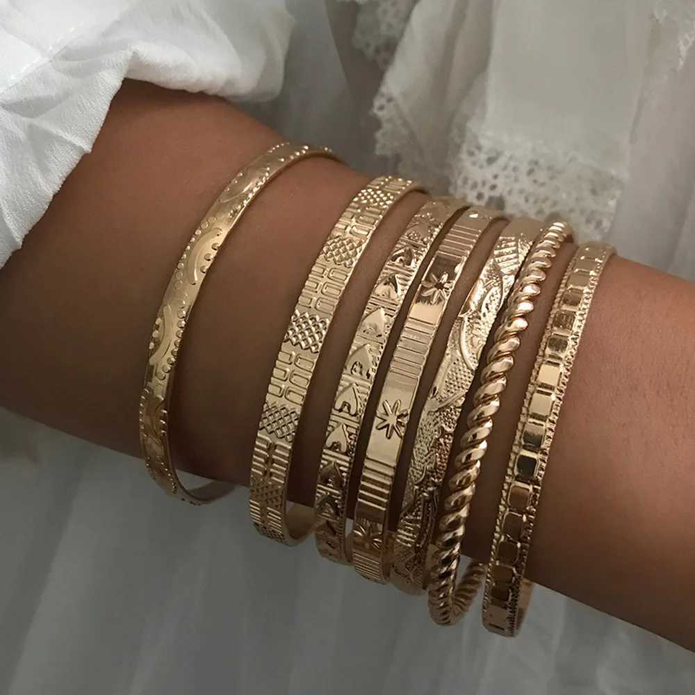 Brangle New Fashion Boho Punk Golden Cuff Bracelets Bangles pour les femmes Love Pulseiras Bangle Set Feminina Jewelry Charm Cadeaux B051 24411