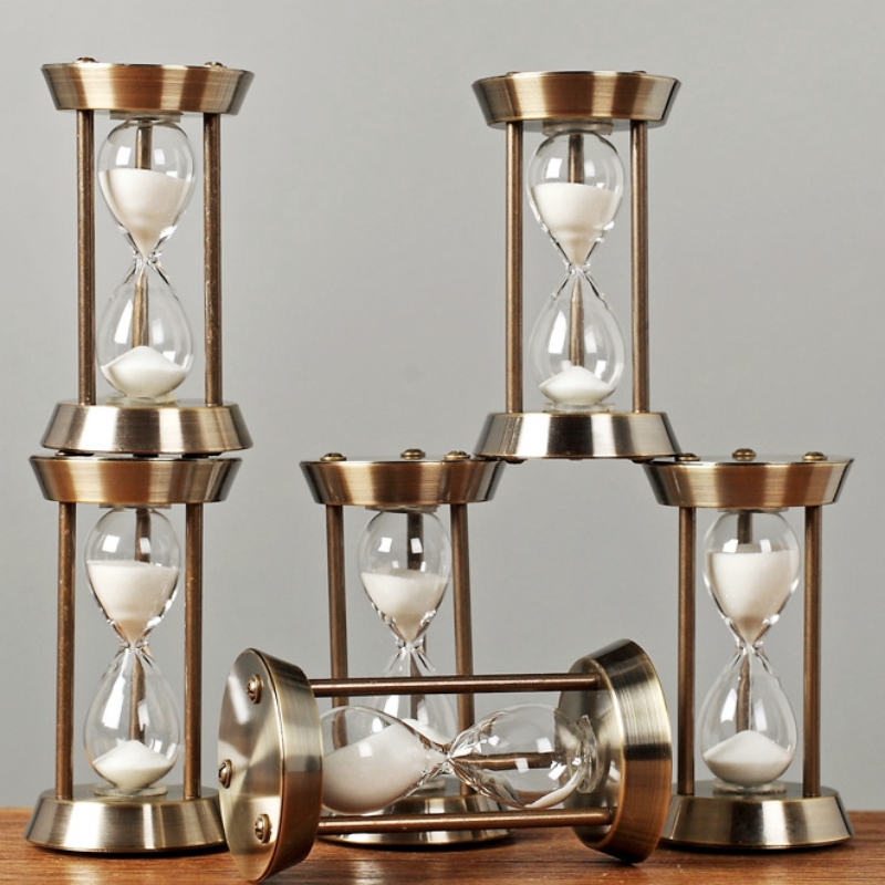 Nordic Creative Metal Hourglass 1/3/5/10/15 Minuto Timer Bookshelf Gabinete de TV Ornamentos da sala de estar Escritório Retro Decor Presente