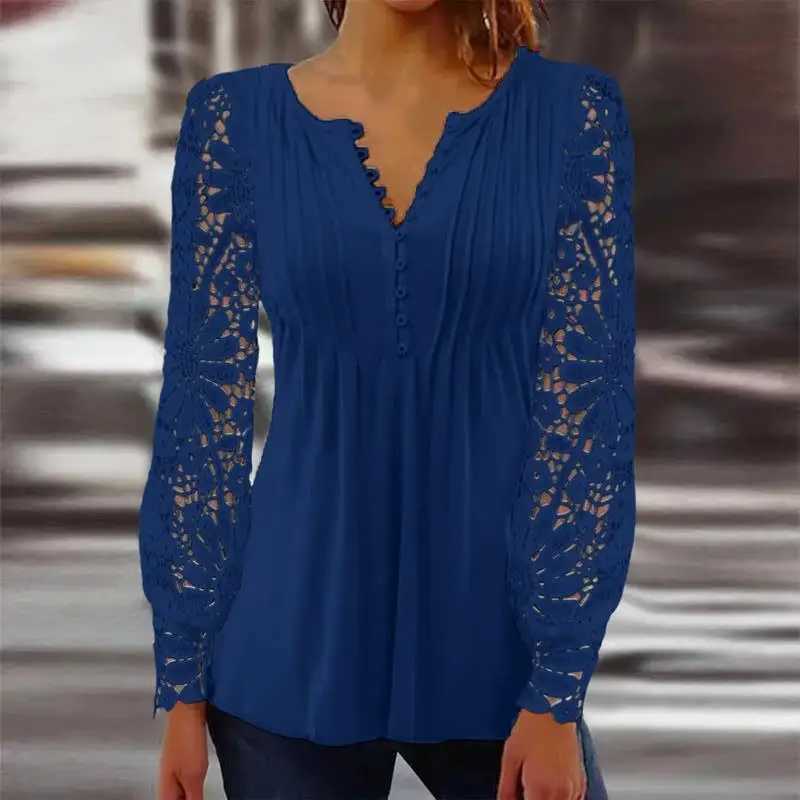 قمصان البلوزات النسائية 2024 بلوزات سببية أنيقة مثيرة أزياء Soild v-neck Long Sleeve Terms Lace Hollow Out Patchwork Design Office Tops 240411