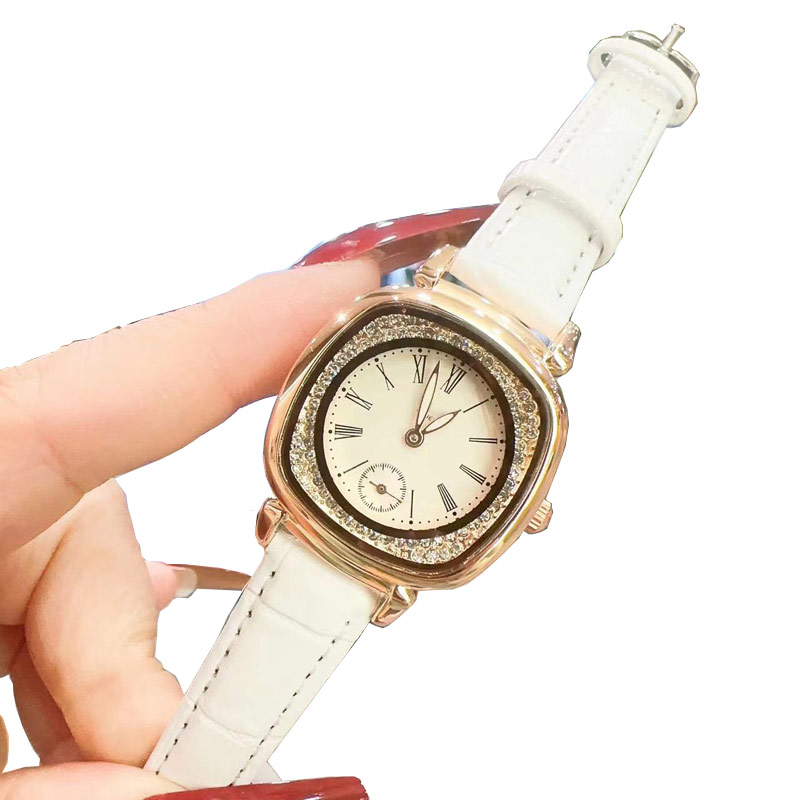 Sport Luksusowe damie zegarki Diamond Designer Women Watch skórzany pasek na rękę na rękę dla kobiet dla kobiet walentynkowych prezent urodzinowy Wysoka jakość zegar