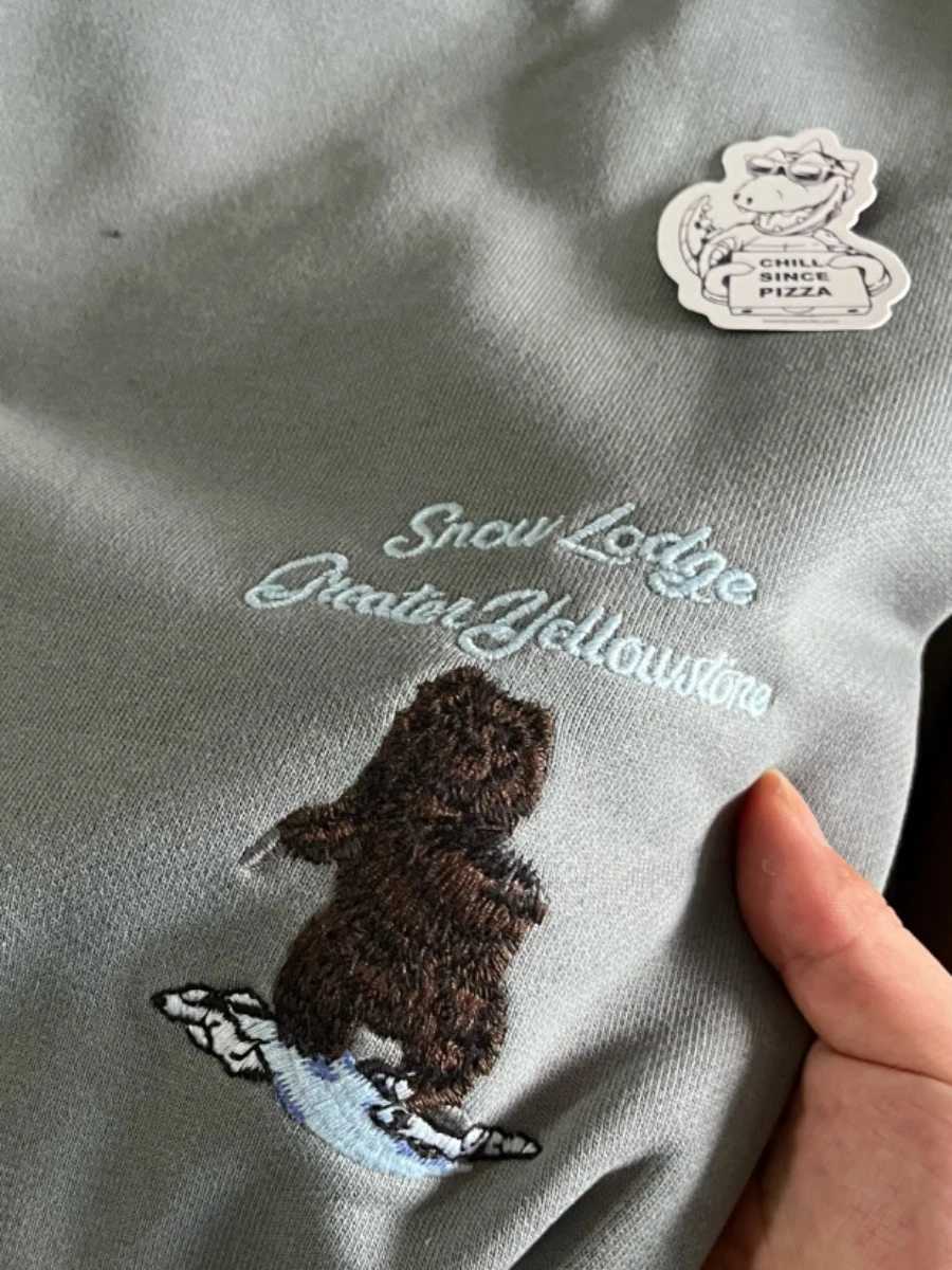 Hoodies pour hommes mignonnes petites ours broderies sweatshirt lâches femme manche ronde à manches longues surdimensionnées automne-sweats swetshishhirts sur les sweats de sweat chic 240412.