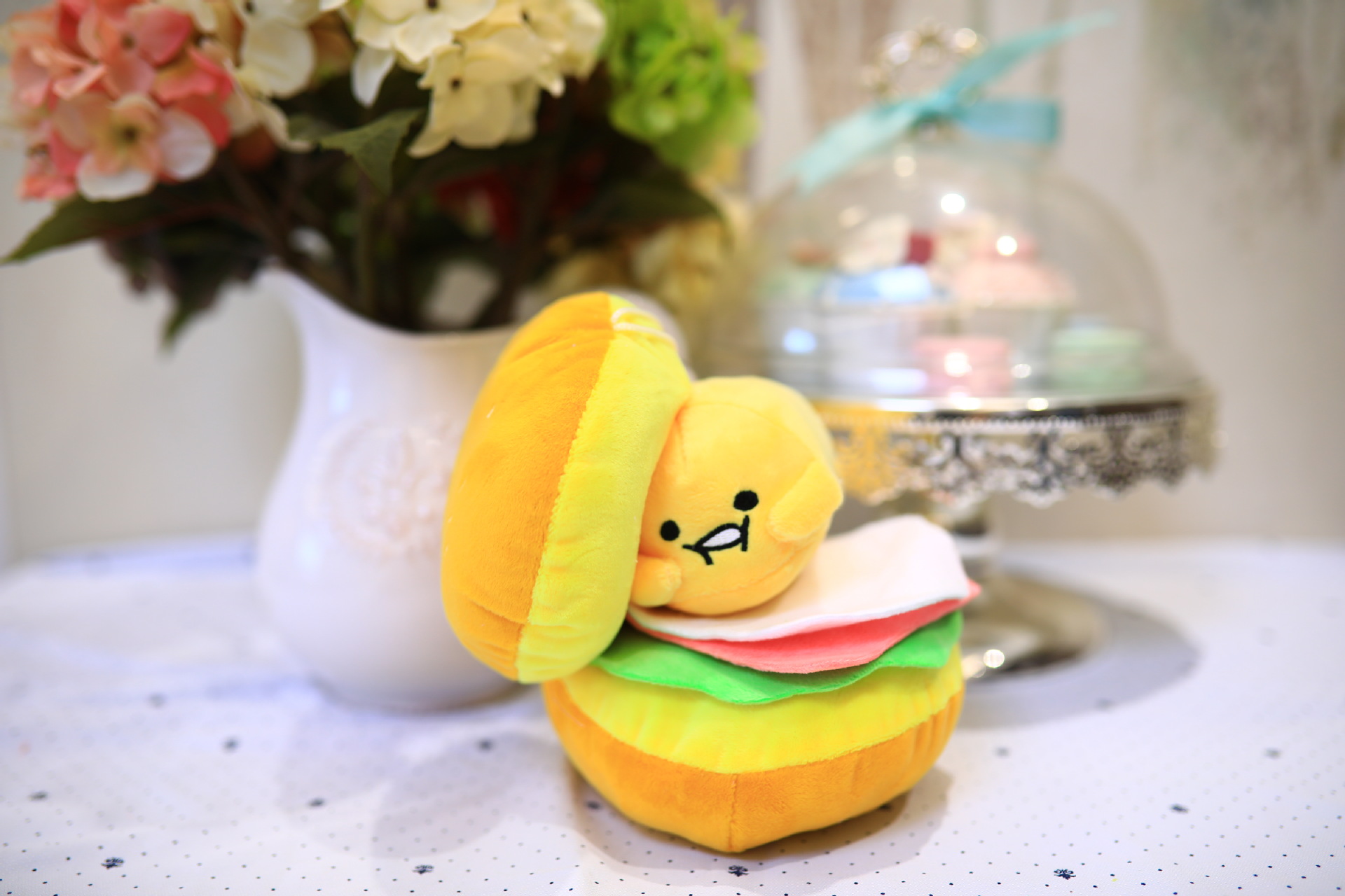 Söt Burger Egg Yolk King 20cm Doll Machine Plush Toy Festival Gift Birthday Children's Day Gift Par