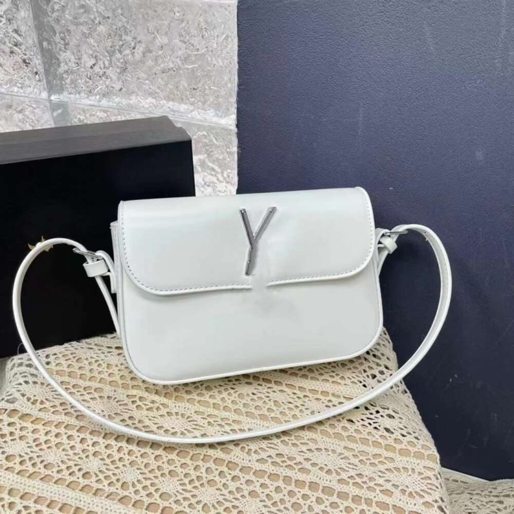 Designer Brand Borse BASSE 75% Scont Scoth Women's Borse Nuova borsa Small Bag Fashion Spalla Crossbody Chain Womens Texture di alta qualità