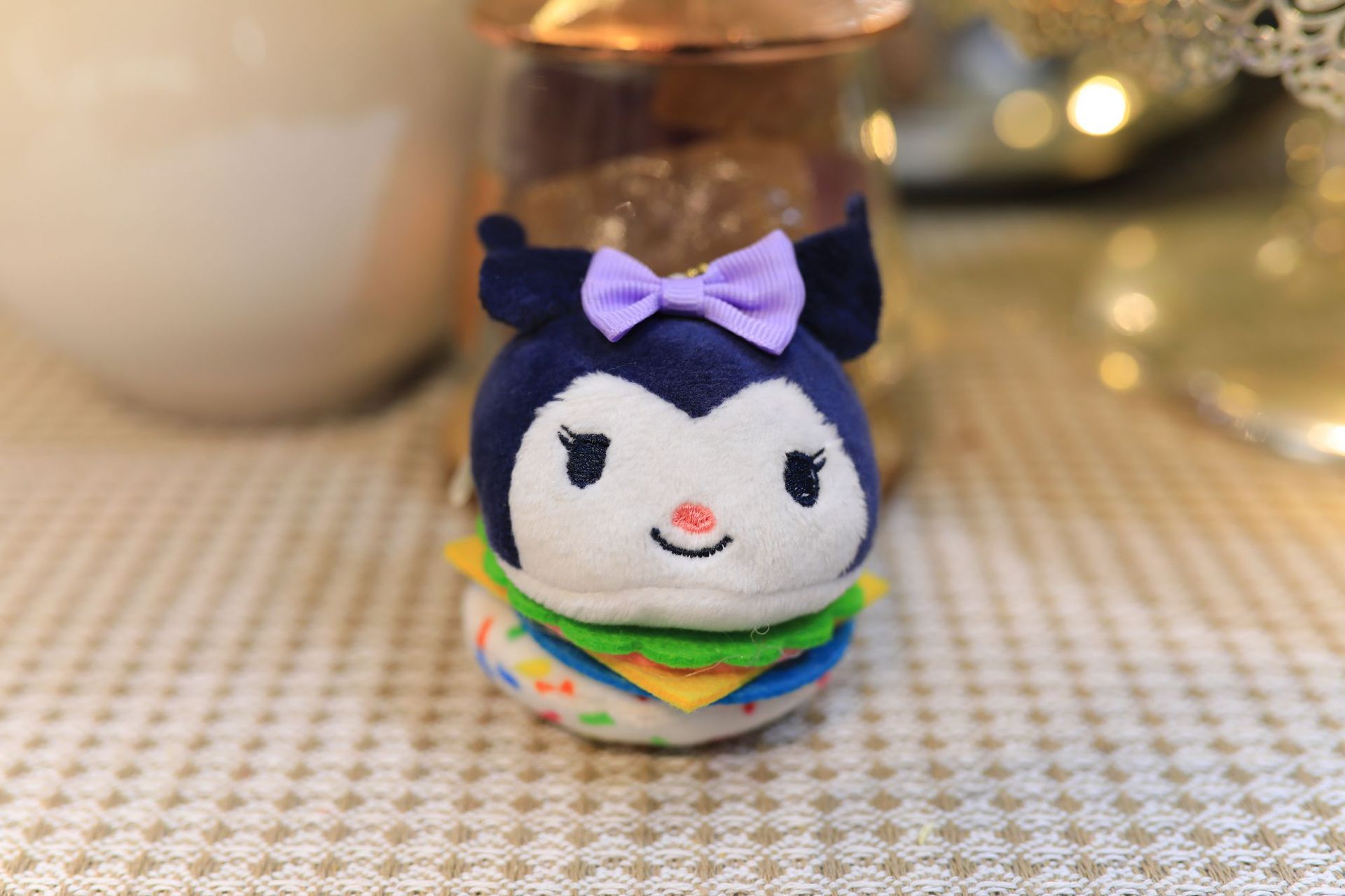 Coleção fofa de hamburger Kuromi 10cm Doll Doll Plush Toy Chanchain Pingente Gift Birthday Annody Day Casal Bolsa de presente Anime Sanei Kirby