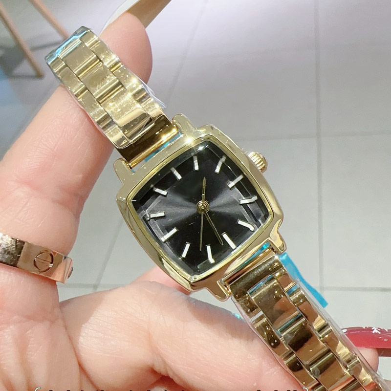Vintage Luxury Lady Watch rostfritt stål Banddesigner Womens Watches Gold Square 28mm armbandsur för kvinnor Julfödelsedag Mors dag Present Hög kvalitet