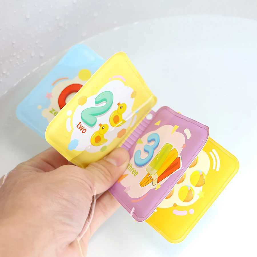 Bath Toys Baby Mini Bath Book Intelligence Desarrollo Eva Floating Cognize Libro Squeeze Sounding Dabbling Toy con BB Whistle Bathing Toy 240413