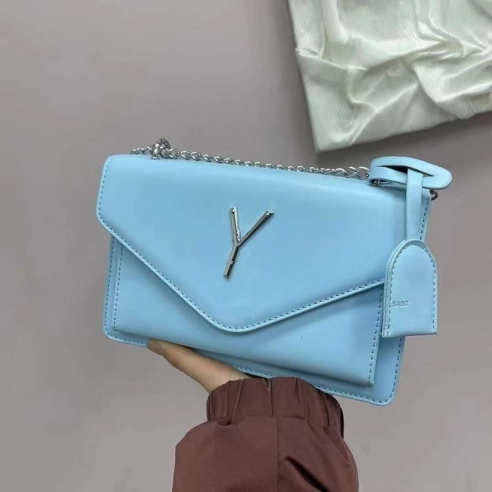 El çantası tasarımcısı, küçük çanta moda ve modaya uygun yüksek kaliteli buz% 60 indirim markalı çantalar satıyor. aynı omuz crossbody zinciri