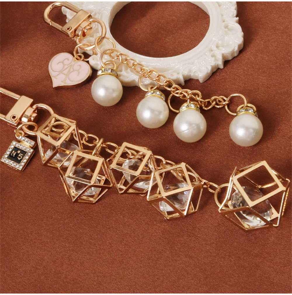 Keychains Lanyards Exquisite Pearl Heart Pendant Keychain Fashion Handbag Ornaments Accessorie Keyring Tassel Waist Wallet Trinket Key Holder Charm