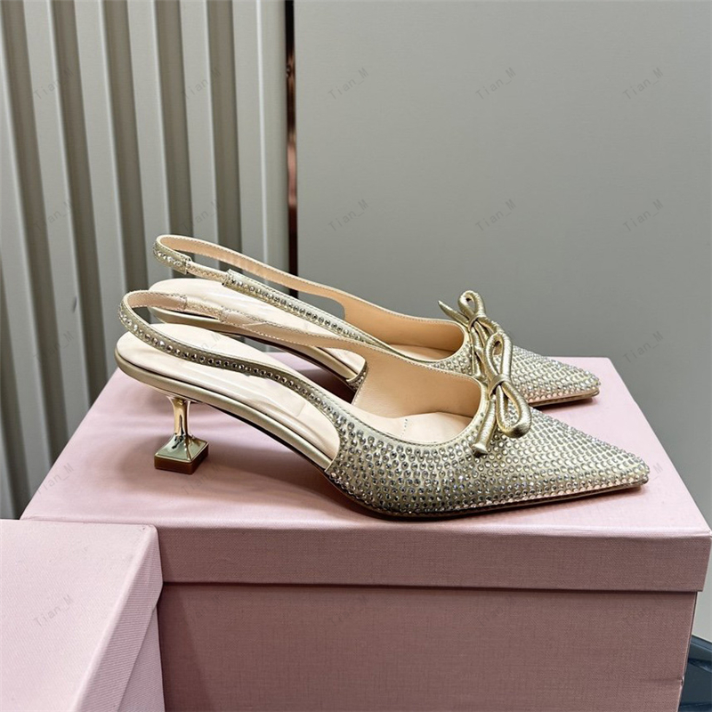 I tacchi alti sexy di alta qualità più recente marca di lusso designer di lusso slingback domen domens puntato puntato con fibbia in pelle con fibbia fibbia diamante scarpe da festa sandali estivi sandali