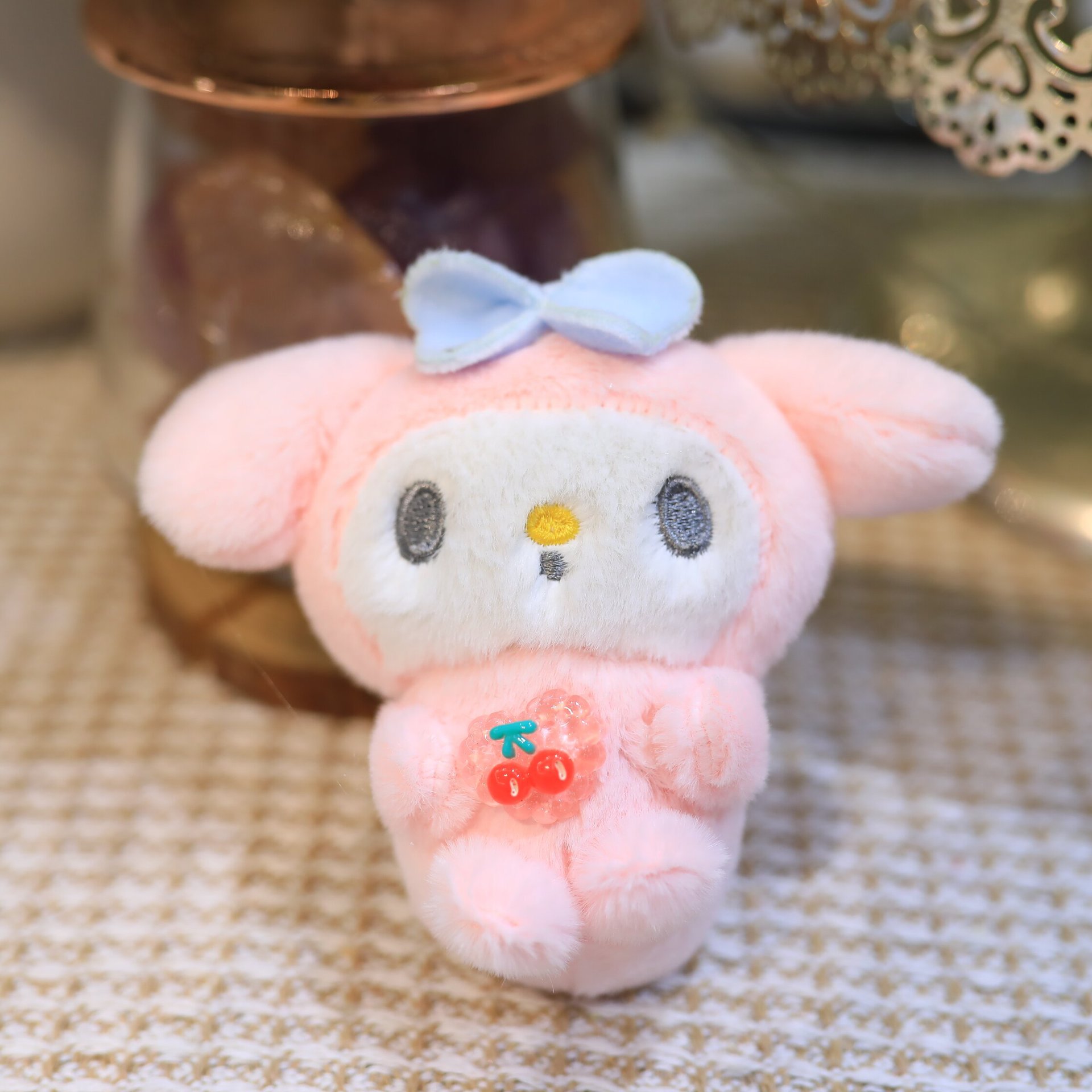 Sevimli 4 inç işlemeli çiçek dört 10 cm bebek kuromi peluş oyuncak anahtarlık anahtarlık kolye tatil günü hediye doğum günü çocukları günü çift hediye çantası kolye