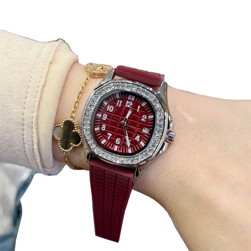 Luxe dames horloge diamant bezel 36 mm rubberen band ontwerper dame horloges topmerk polshorloges voor vrouwen kerstfeest moederdag aanwezig hoge kwaliteit van hoge kwaliteit