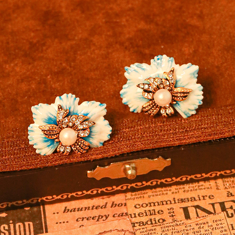 Vintage flower women's earring hand-painted enamel inlaid diamond copper 18K gold plated luxury flower ear studs New design DJ-01