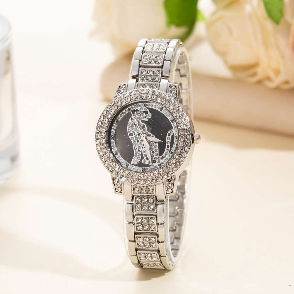 New Women's Diamond Necklace Set Hot Selling Leopard Element Quartz Watch