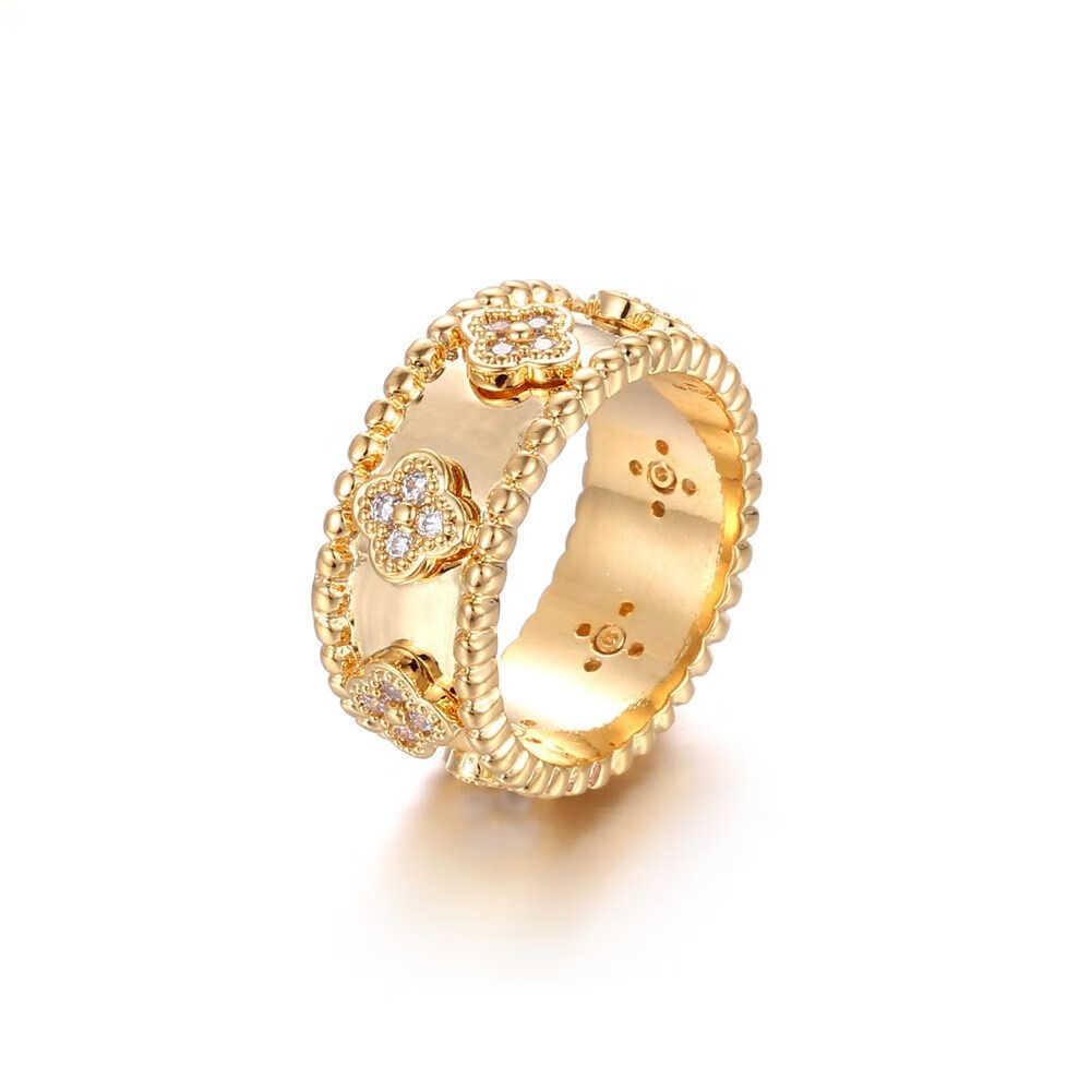 Designer Brand Van Kaleidoscopio Coppia Ring Female S925 Sterling Sterling Tilved Gold Oro Stretto largo a quattro foglie Fulmino a diamante Full Diamond