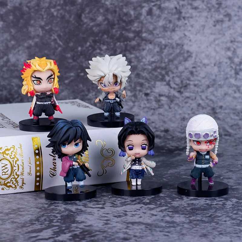 Manga anime Demone Tanjiro Kawaii Figura Rengoku Shinobu Mitsuri Giyuu Kimetsu No Yaiba Figure anime Decorazioni Toy Ornaments 240413