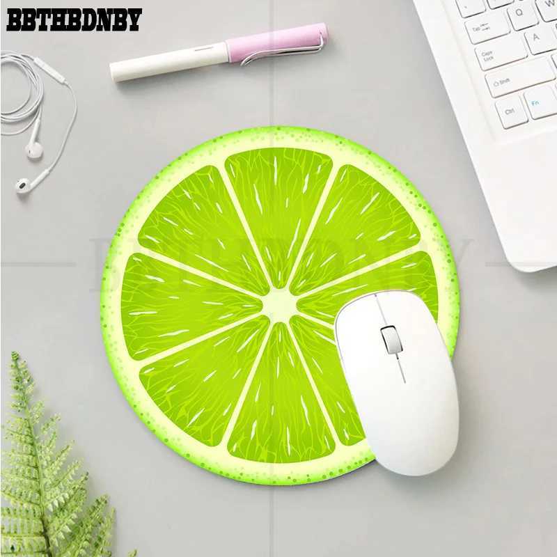 Poussions de souris Le poignet repose des fruits d'été pastèque orange citron kiwi en caoutchouc souple de souris de souris de souris antidérapante