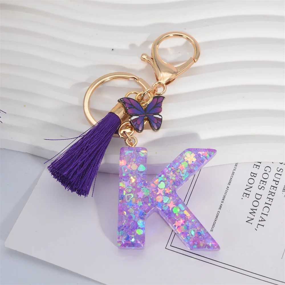 سلاسل المفاتيح Lanyards Purple Butterfly A-Z Letters سلسلة مفاتيح لطيفة نجم مملوءة بالأحرف الأولى من الأحرف الأولى