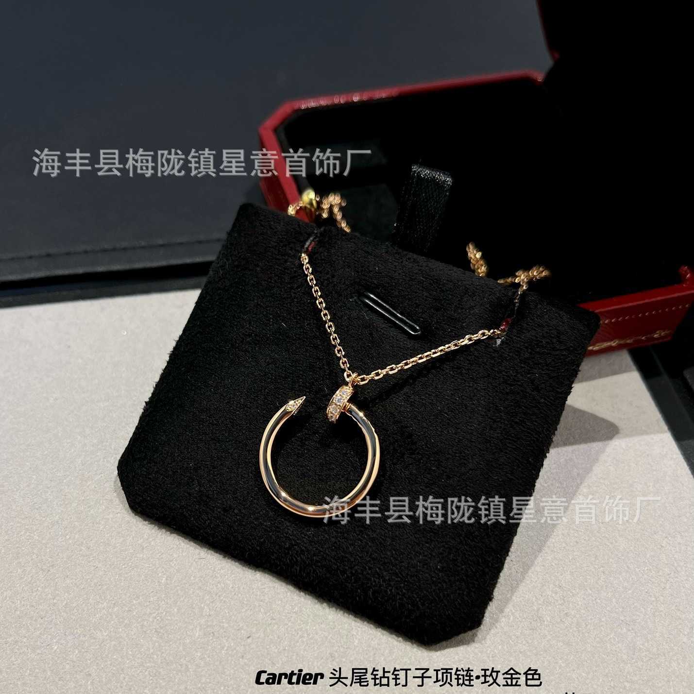 Designer Cartres S925 Sterling Silver Card Home High Version Nail Necklace Womens Rose Gold Plated Full Diamond Screw Pendant Versatile Collar Chain